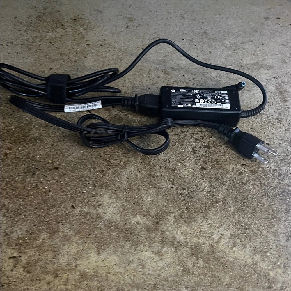 HP Laptop Power Adapter with Cable